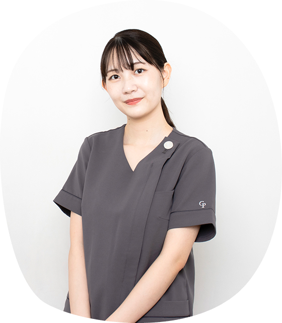 歯科医師　坂上 莉奈